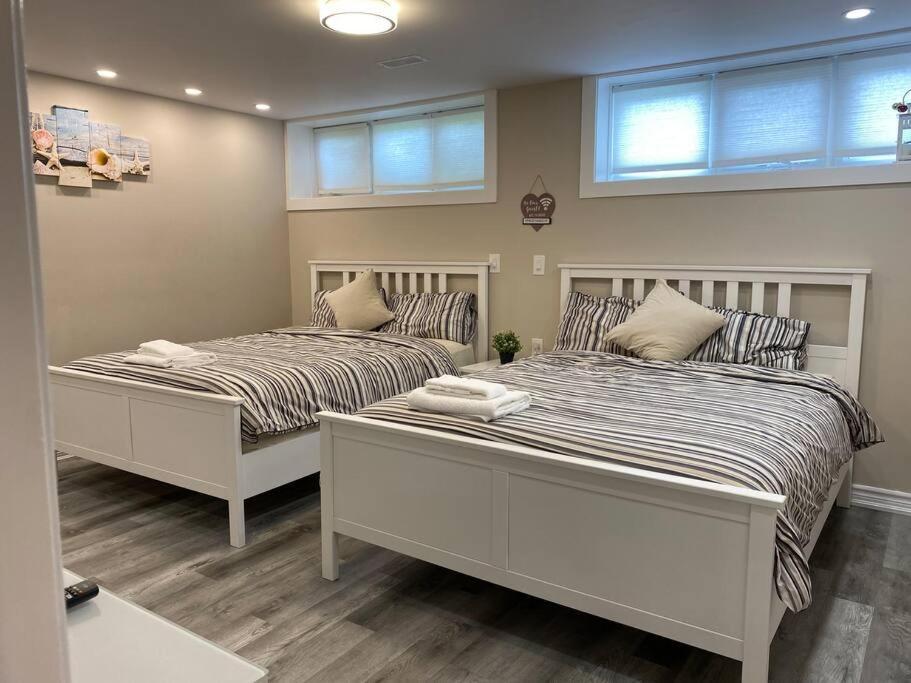 Entire Basement With 3 Bedrooms Ниагара-Фолс Экстерьер фото